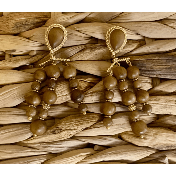 Capucine De Wulf Chandelier Wood Earrings - Picture 3 of 9